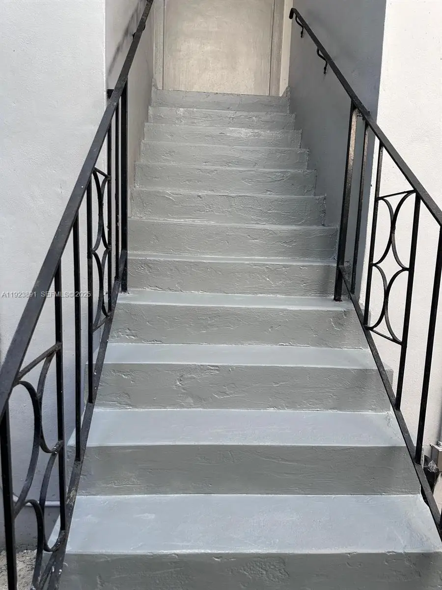 219 NW 10th Ave, Miami, FL 33128 - Image #3