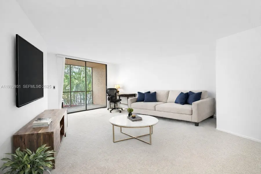 3800 N Hills Dr #206, Hollywood, FL 33021 - Image #2