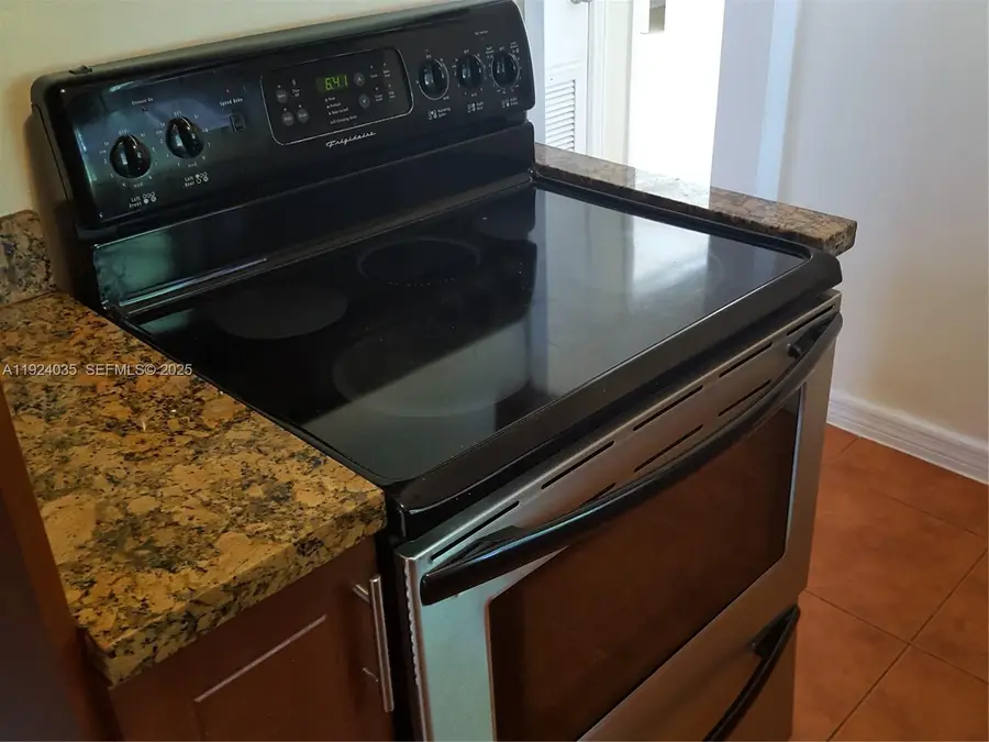 1870 NE 179th St, North Miami Beach, FL 33162 - Image #3