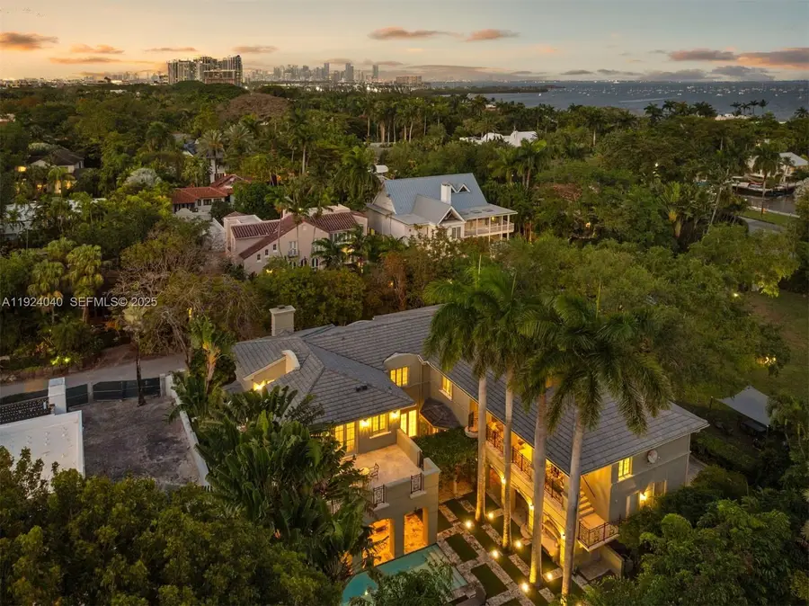 3460 S Moorings Way, Miami, FL 33133 - Image #3