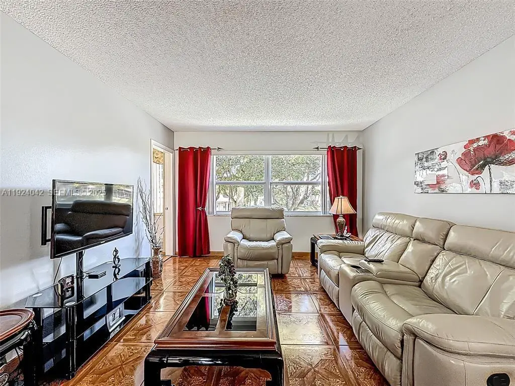 5001 NW 34th St #205, Lauderdale Lakes, FL 33319 - Image #1
