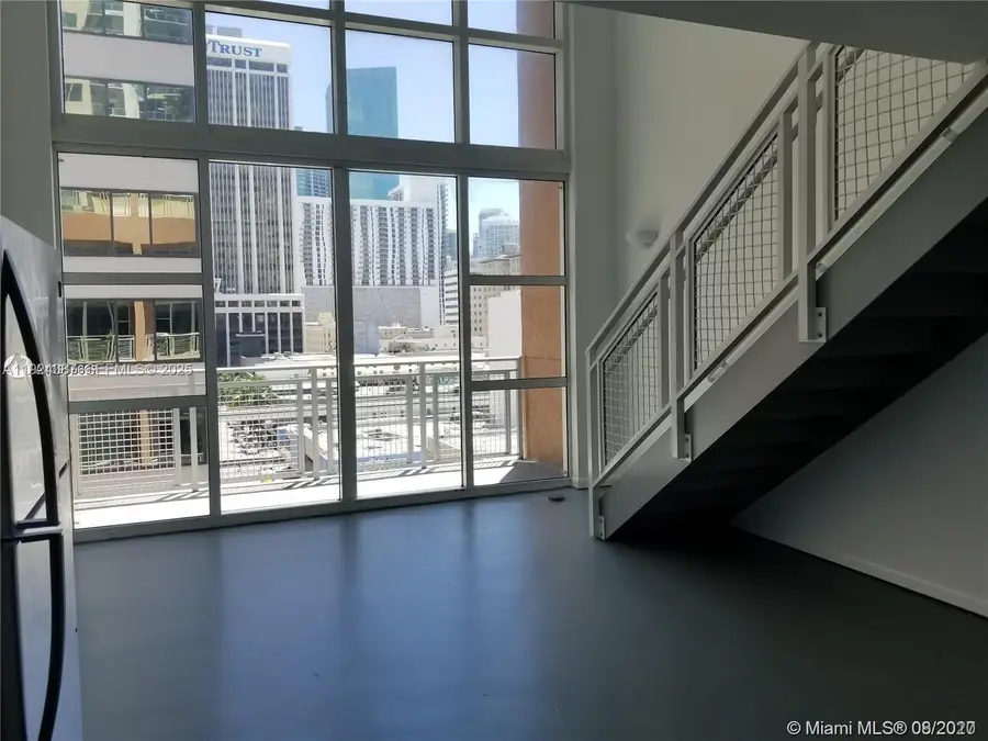 253 NE 2nd St #622, Miami, FL 33132 - Image #2