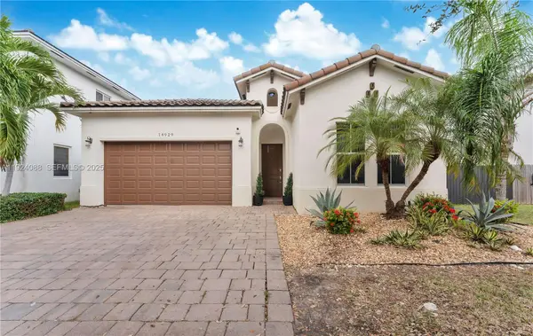 14929 SW 176th Ter, Miami, FL 33187