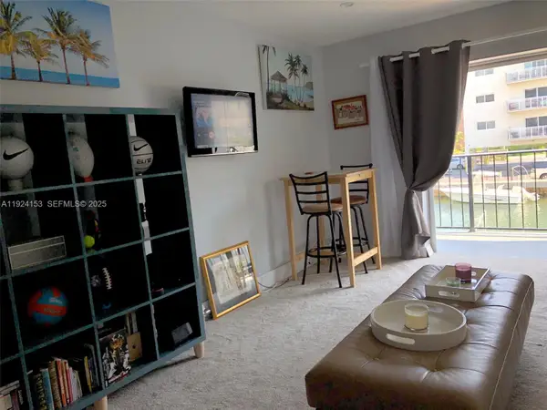 3642 NE 171st St #203, North Miami Beach, FL 33160