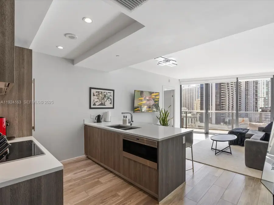 801 S Miami Ave #1603, Miami, FL 33130 - Image #3