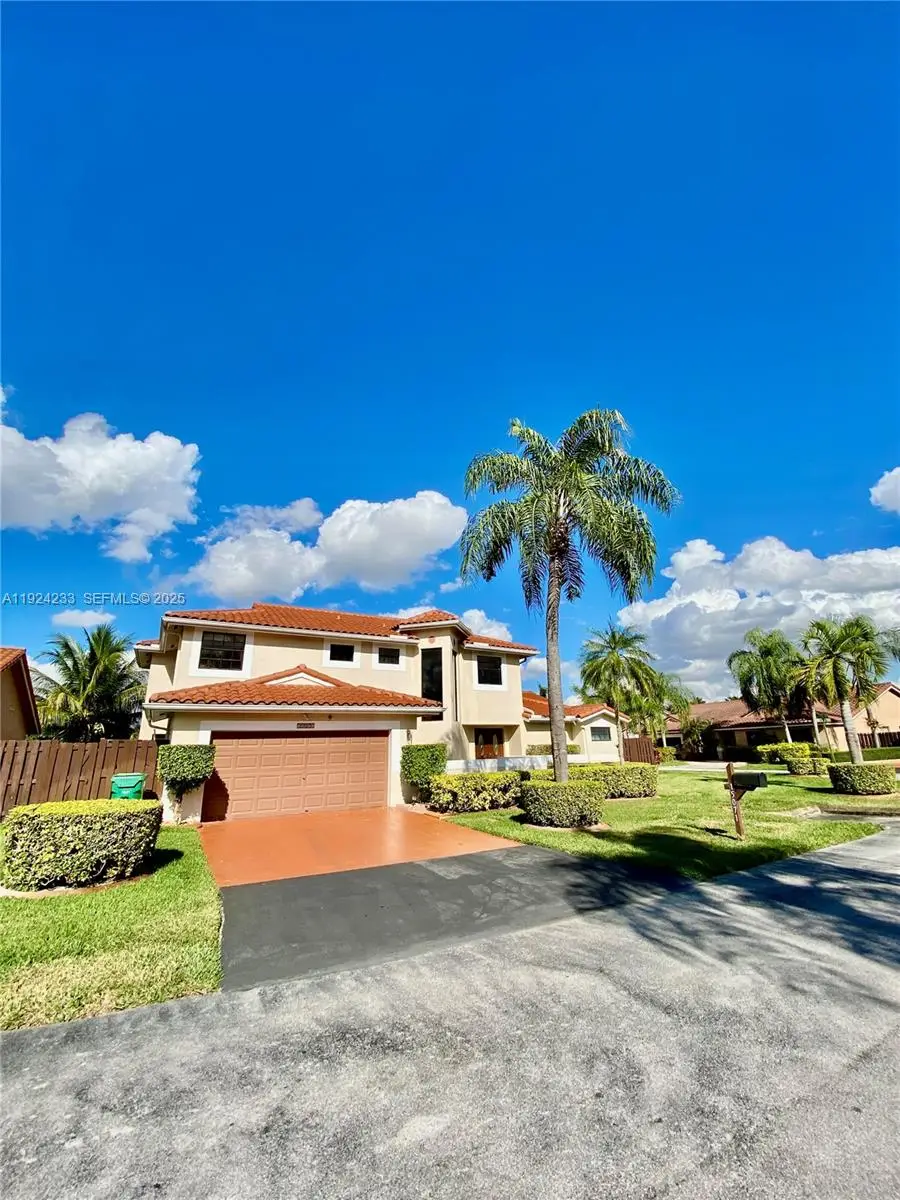 15071 SW 44th Ter, Miami, FL 33185 - Image #1