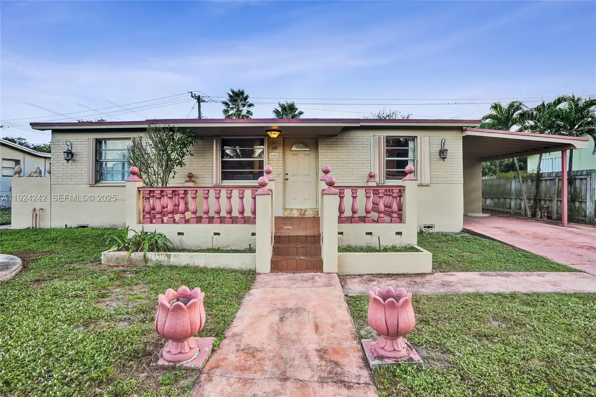 6404 Evans St, Hollywood, FL 33024 - Image #1
