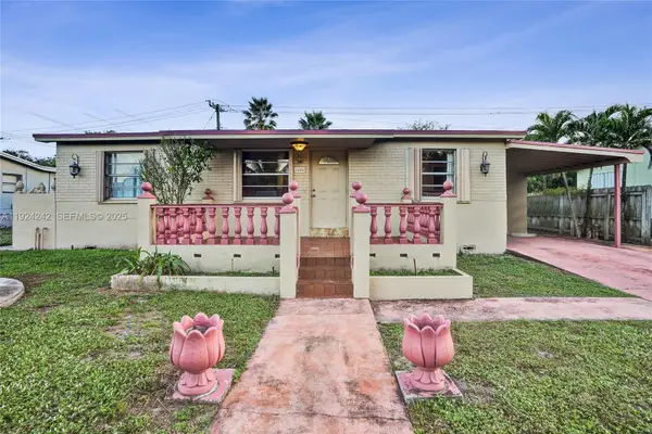 6404 Evans St, Hollywood, FL 33024