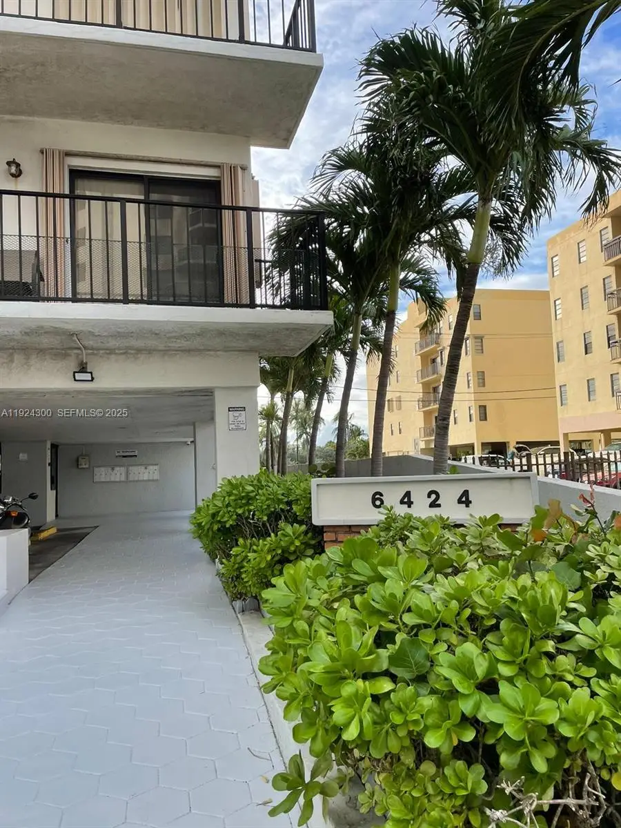 6424 Collins Ave #204, Miami Beach, FL 33141 - Image #1