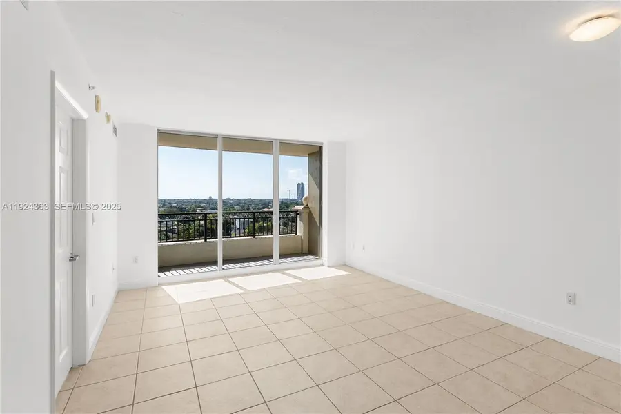 3232 SW 22nd St #905, Miami, FL 33145 - Image #2