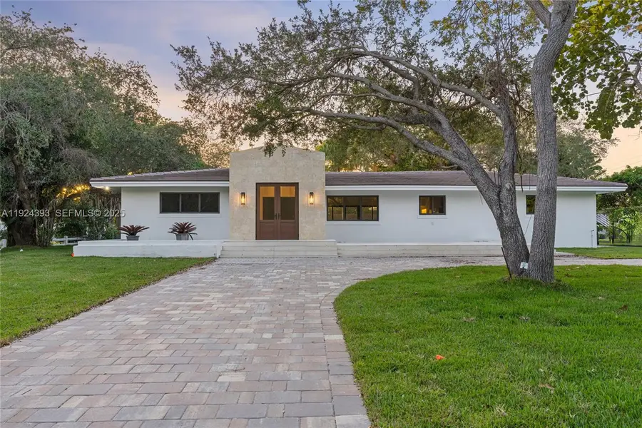 12940 SW 73rd Ave, Pinecrest, FL 33156 - Image #2