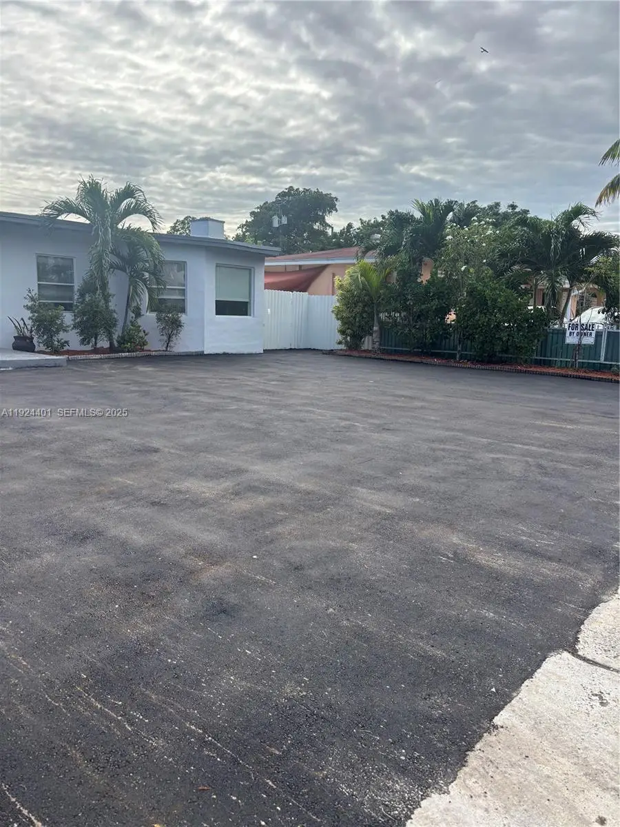 354 E 50th St, Hialeah, FL 33013 - Image #2