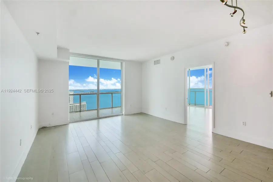 1900 N Bayshore Dr #2615, Miami, FL 33132 - Image #2