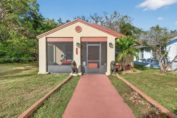 12235 SW 202nd St, Miami, FL 33177