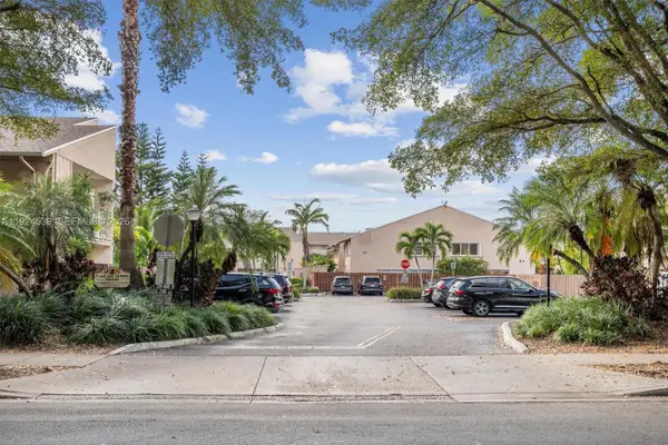 8450 SW 154th Cir Ct #204, Miami, FL 33193