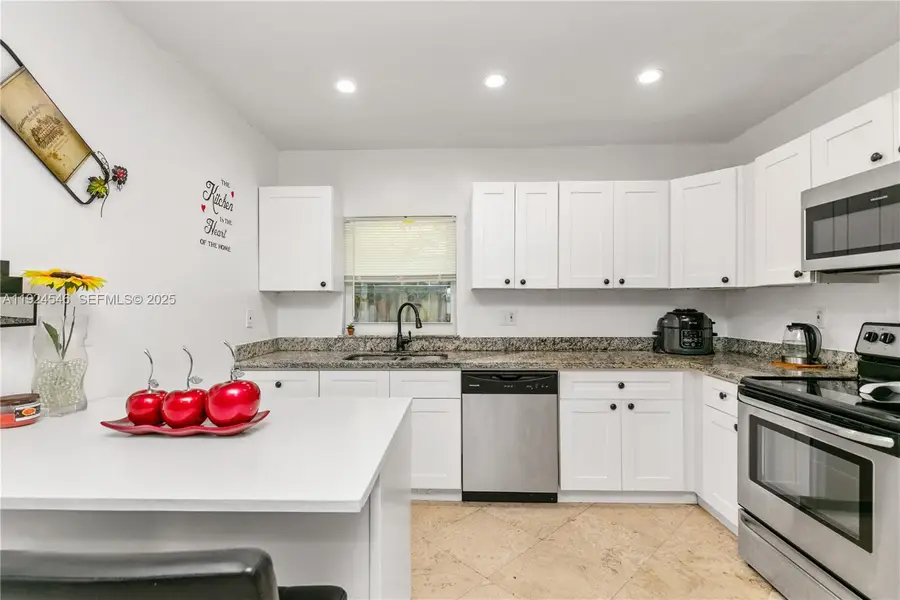 10851 NE 2nd Ct, Miami, FL 33161 - Image #3