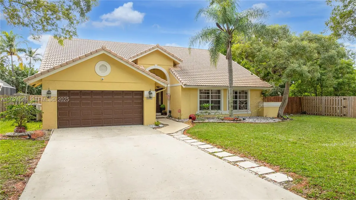 7101 NW 44th Ln, Coconut Creek, FL 33073 - Image #1