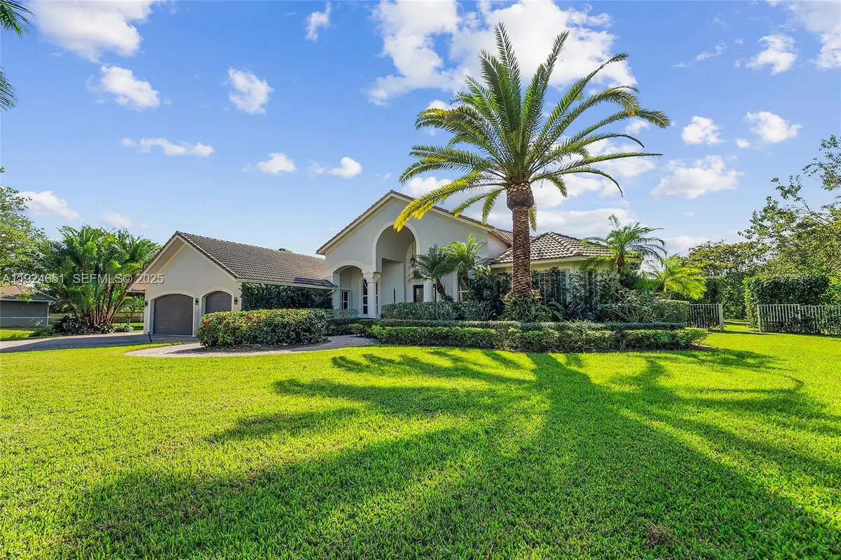 13253 SW 25th Pl, Davie, FL 33325 - Image #1