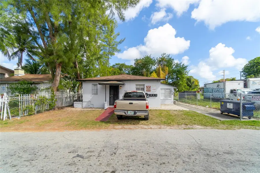 7525 NE Miami Ct, Miami, FL 33138 - Image #2