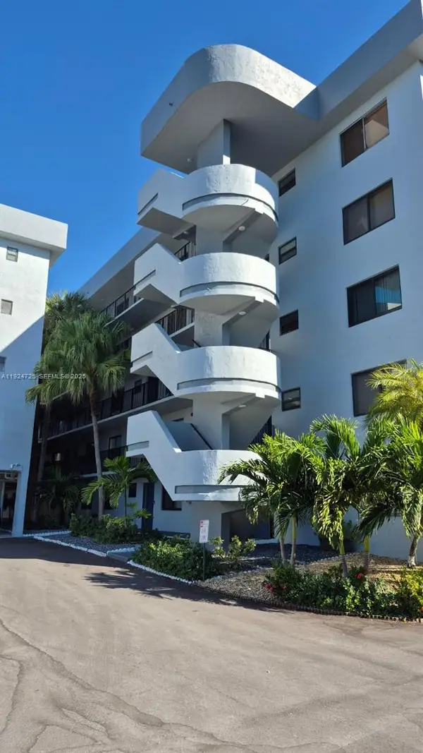 8020 Hampton Blvd #202, North Lauderdale, FL 33068