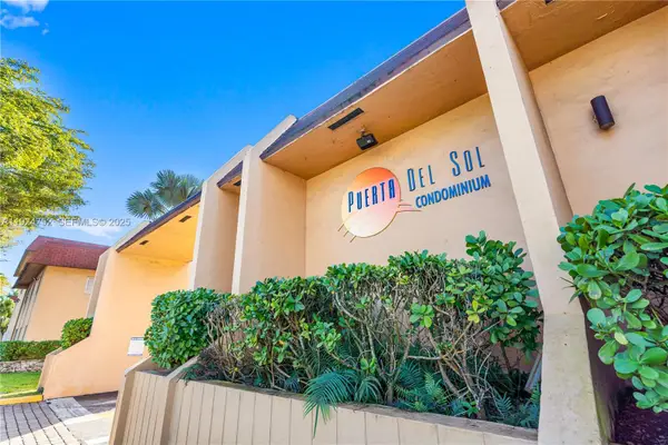 9972 SW 88th St #1126, Miami, FL 33176