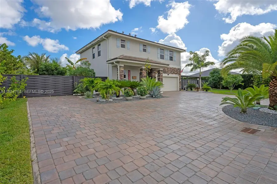 19815 SW 132nd Ct, Miami, FL 33177 - Image #2