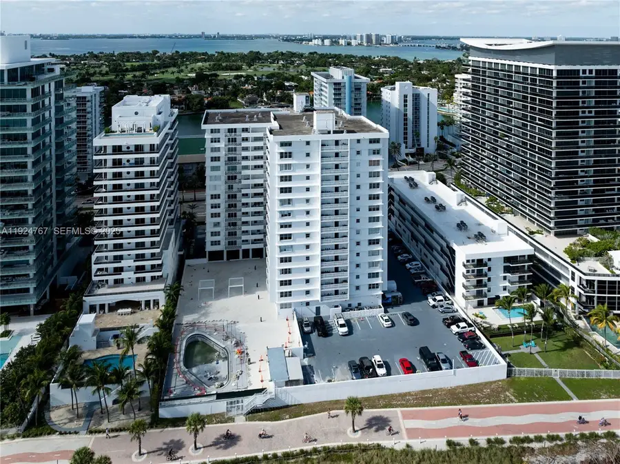 5825 Collins Ave #6E, Miami Beach, FL 33140 - Image #3