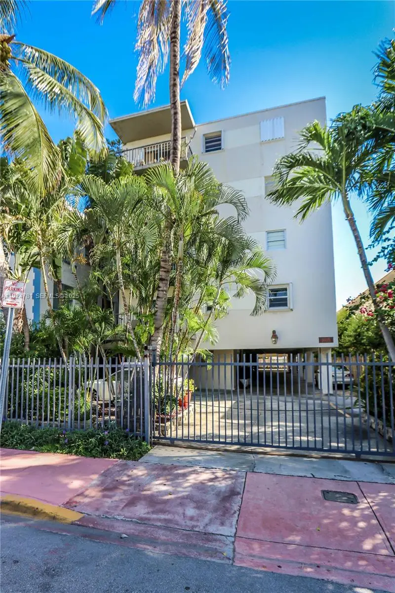 1605 Meridian Ave #401, Miami Beach, FL 33139 - Image #1
