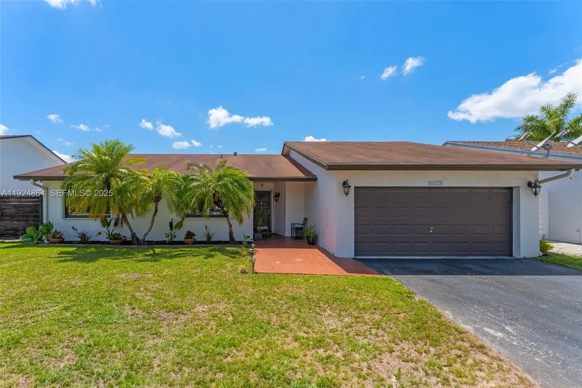 10020 SW 145th Pl, Miami, FL 33186 - Image #1