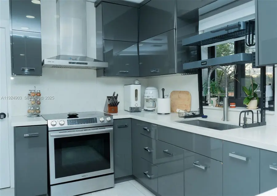 2380 SW 2nd St, Miami, FL 33135 - Image #3