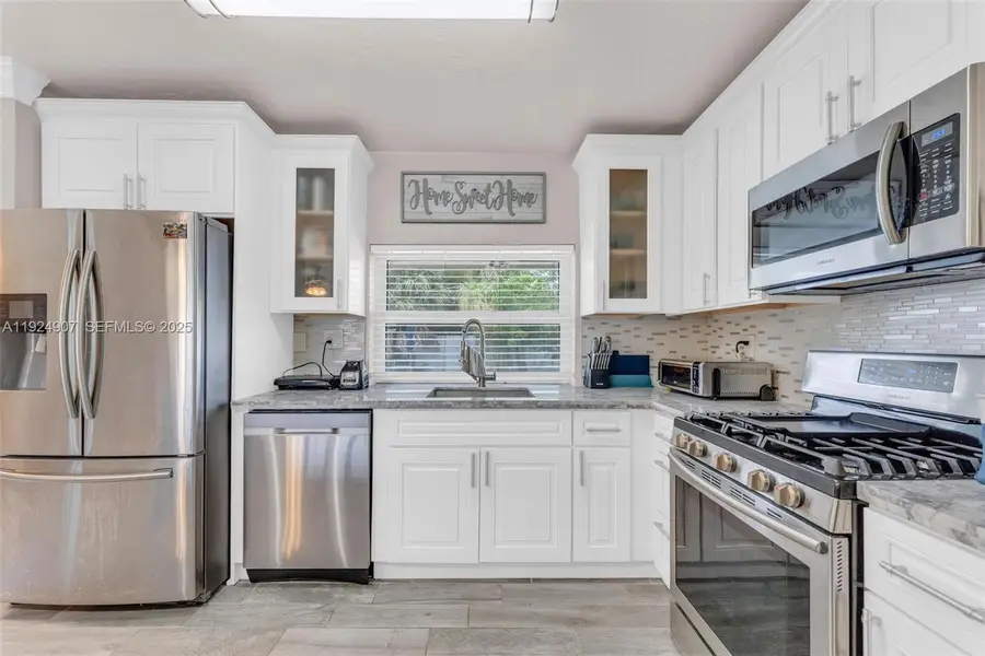 20112 NW 12th Ct, Miami Gardens, FL 33169 - Image #3