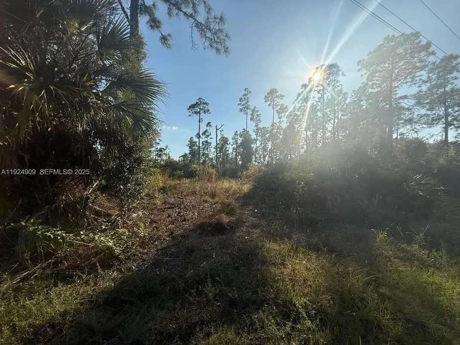 1088/1090 Ainsworth St E, Lehigh Acres, FL 33974 - Image #2