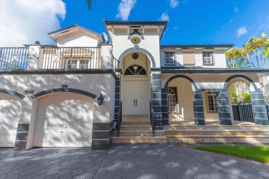 16310 NW 84th Ct, Miami Lakes, FL 33016 - Image #2