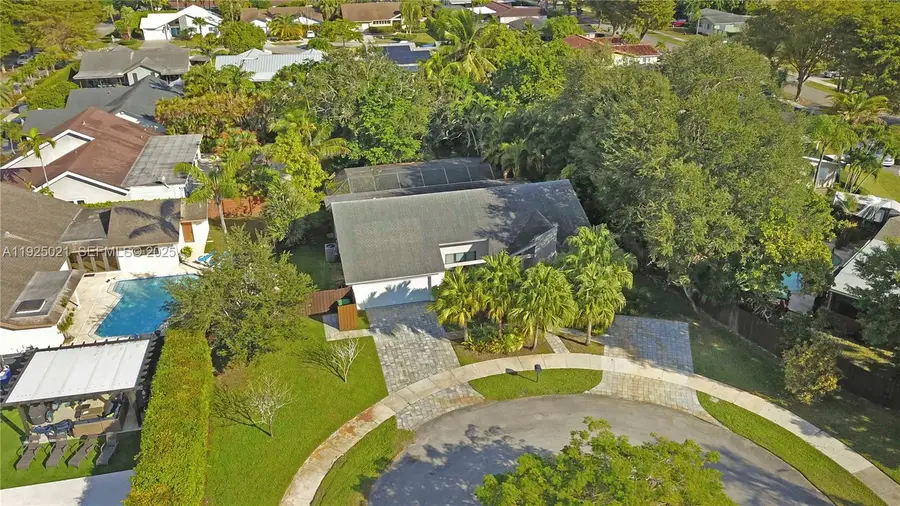 10255 SW 96th Ter, Miami, FL 33176 - Image #2