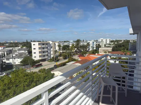 7800 Carlyle Ave. #6C, Miami Beach, FL 33141
