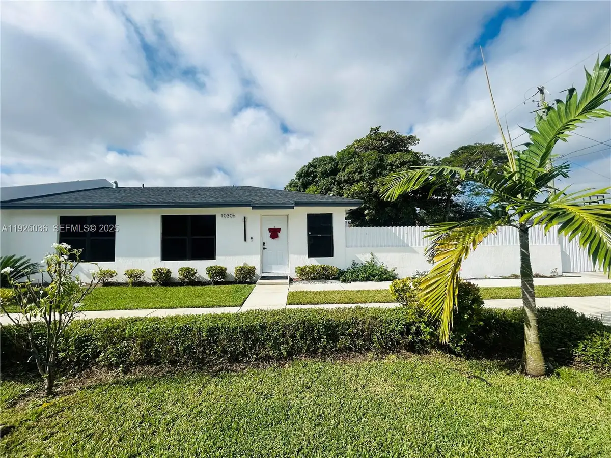 10305 SW 183rd St, Miami, FL 33157 - Image #1