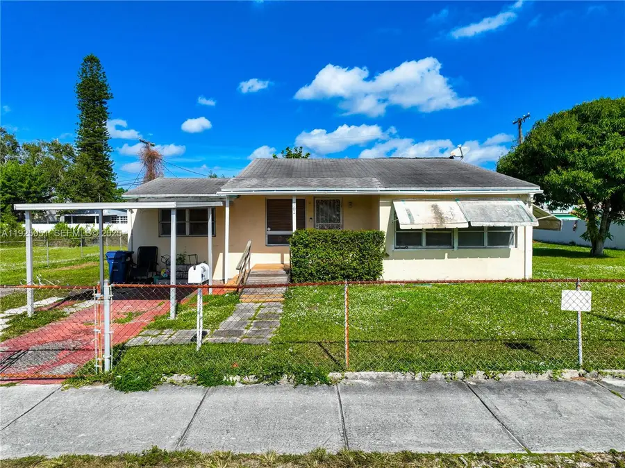 761 NW 74th St, Miami, FL 33150 - Image #2