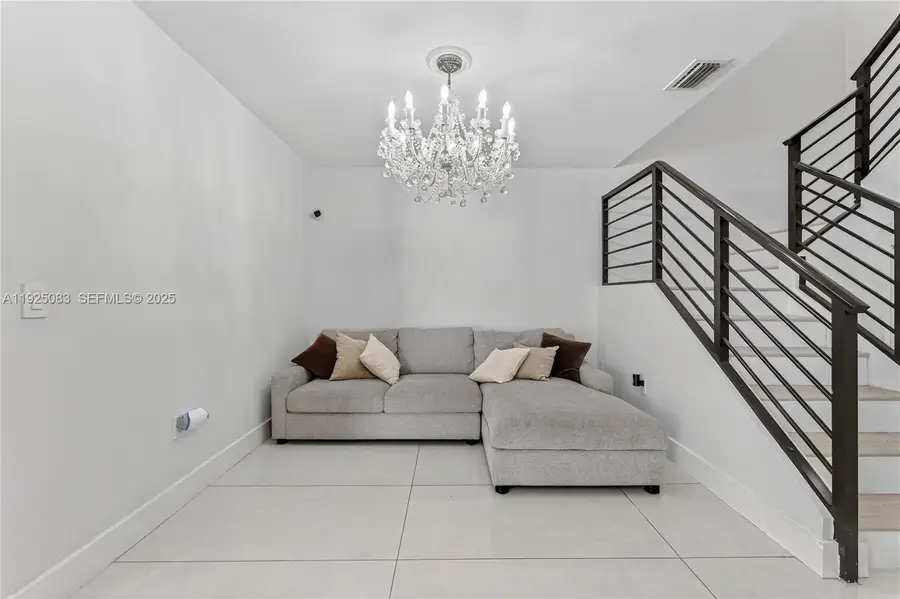 20903 Leeward Ct #314-1, Aventura, FL 33180 - Image #3