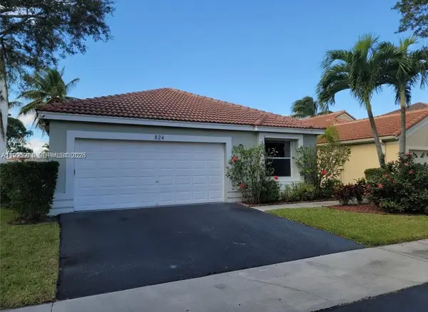 824 Stanton Dr, Weston, FL 33326