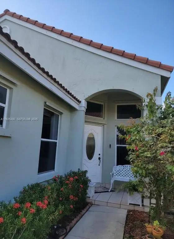 824 Stanton Dr, Weston, FL 33326 - Image #3