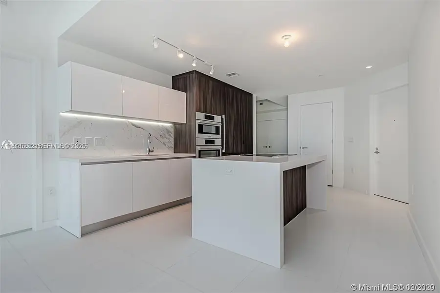 851 NE 1st Ave #1608, Miami, FL 33132 - Image #3