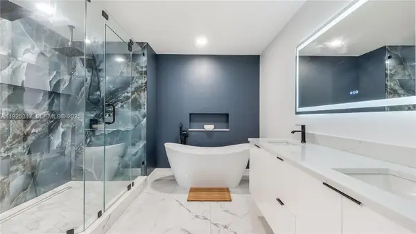 2865 Gettysburg Ln, West Palm Beach, FL 33409