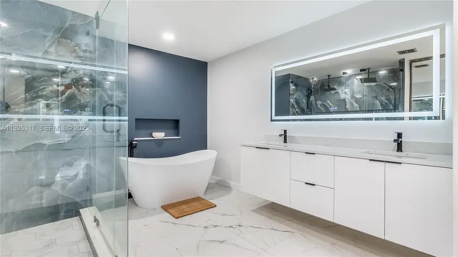 2865 Gettysburg Ln, West Palm Beach, FL 33409 - Image #3