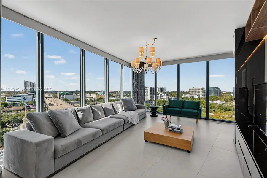 601 NE 36th St #1101, Miami, FL 33137 - Image #2