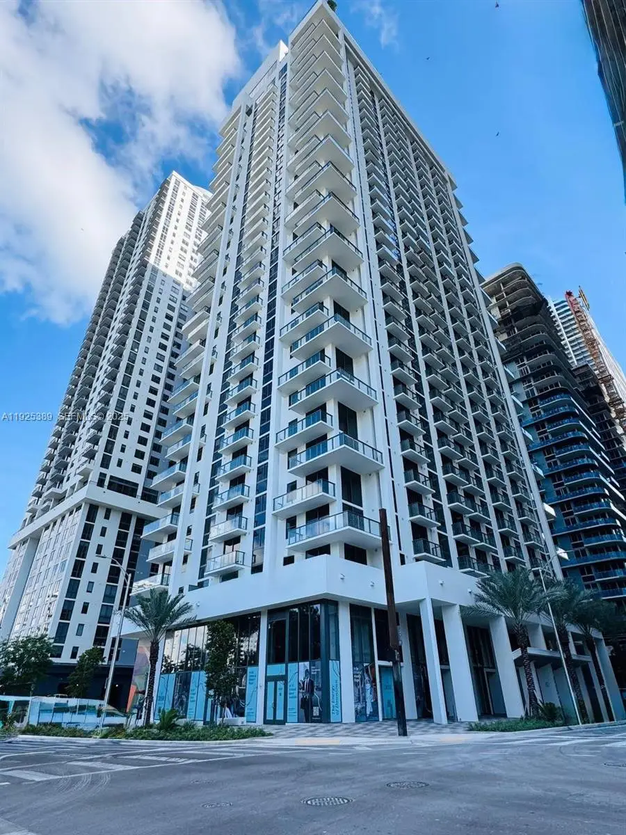 11 NE 6th #2813, Miami, FL 33132 - Image #1