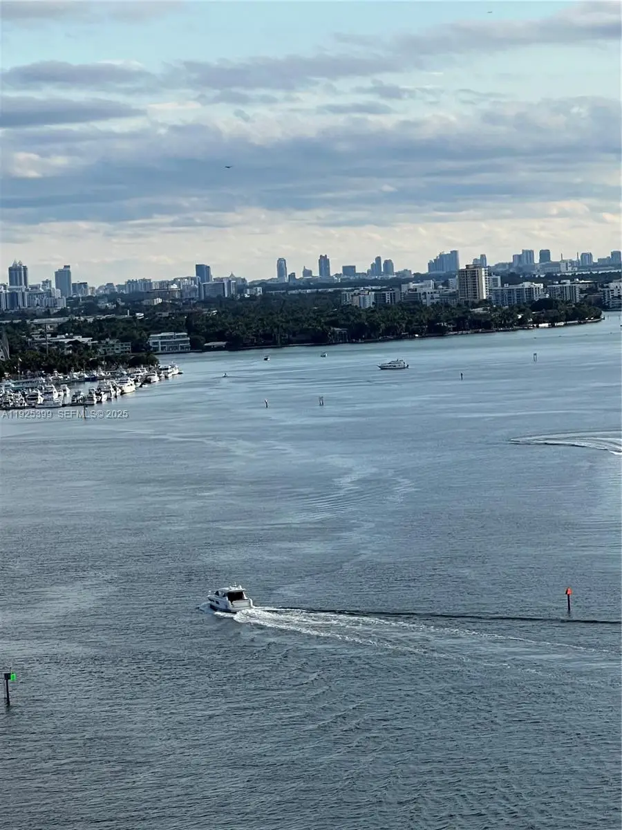 300 SE Bayview Dr #2114, Sunny Isles Beach, FL 33160 - Image #1