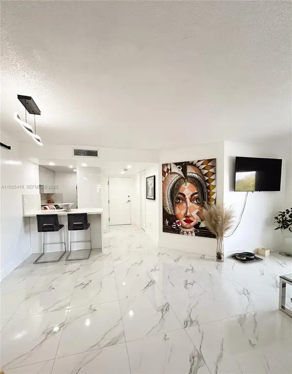 10795 SW 108th Ave #307, Miami, FL 33176