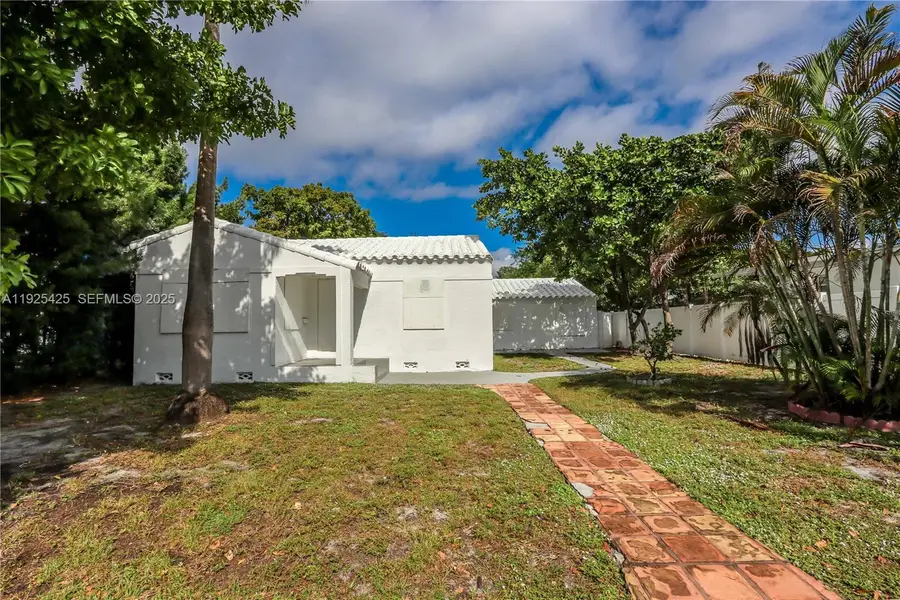 2015 Washington St, Hollywood, FL 33020 - Image #2