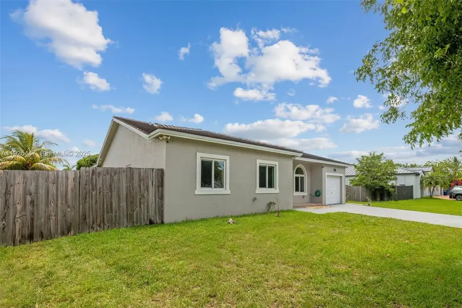 13225 SW 218th Ter, Miami, FL 33170 - Image #3