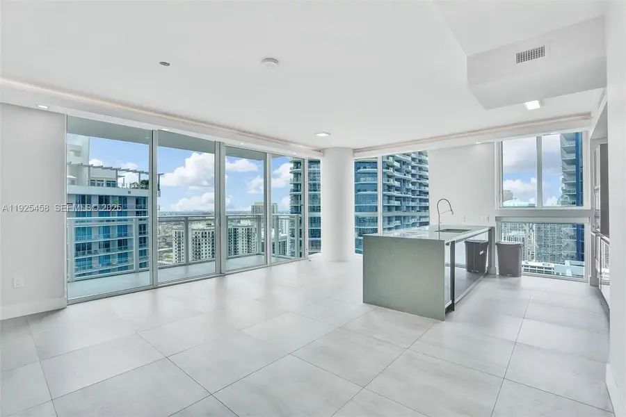 1080 Brickell Ave #4109, Miami, FL 33131 - Image #3